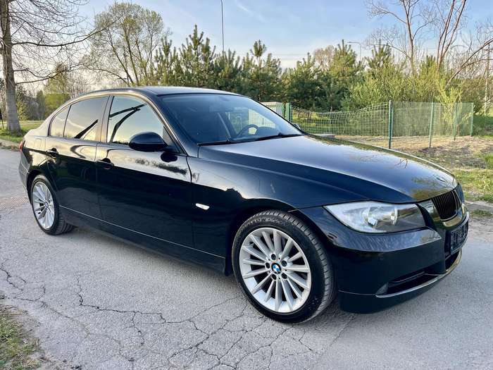 BMW 320, 2.0 l., Седан