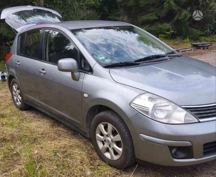 Photo 2 of 4