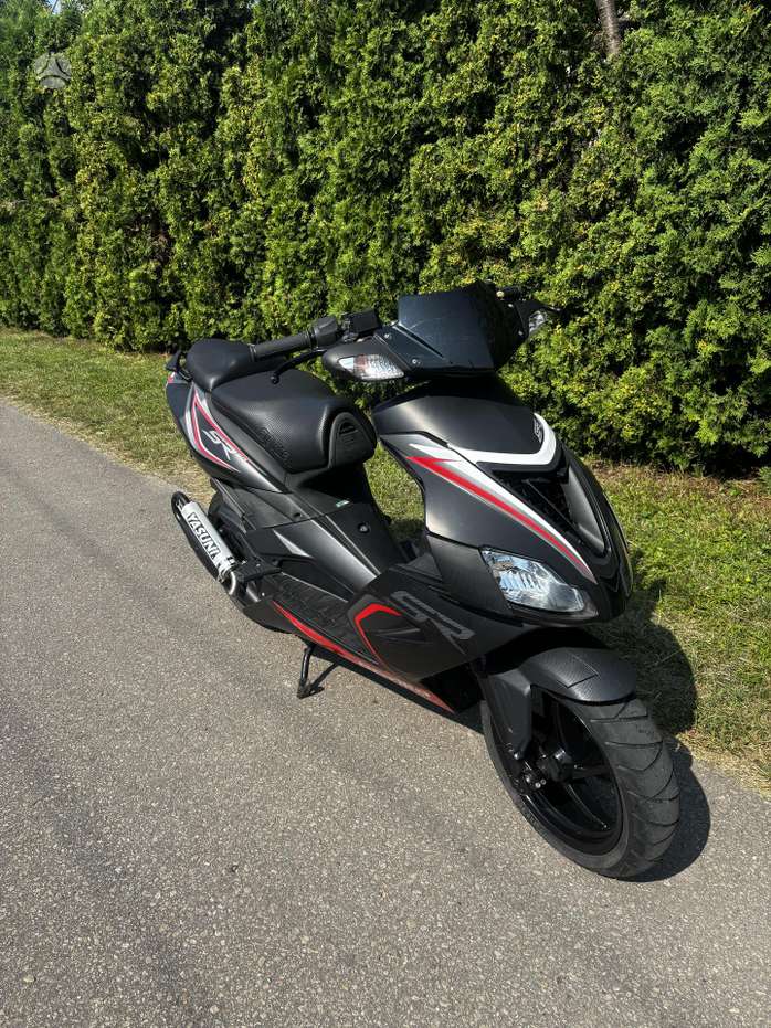 Aprilia SR 50cc, мотороллеры / мопеды