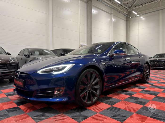 Tesla Model S, 75 kWh, hatchback