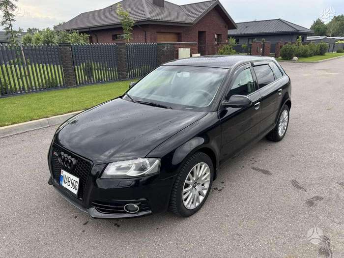 Audi A3, 1.6 l., hatchback