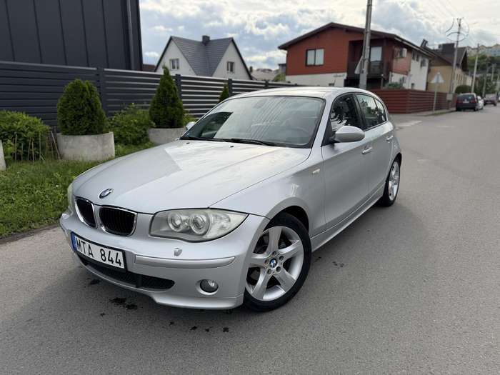BMW 120, 2.0 l., hatchback