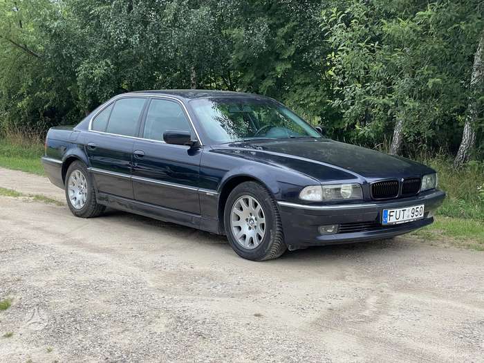 BMW 725, 2.5 l., Седан