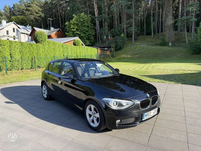BMW 116, 1.6 l., hatchback