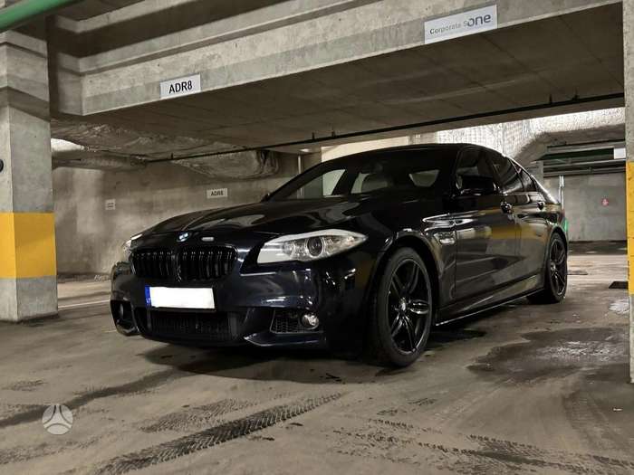 BMW 520, Седан
