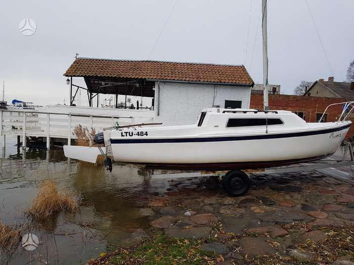 JAV AQUARIUS 21, dinghies