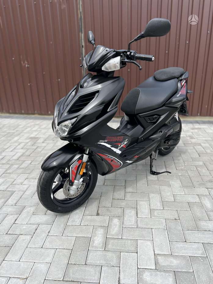 Yamaha Aerox 49cc, мотороллеры / мопеды