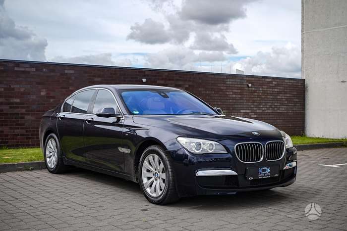BMW 730, 3.0 l., Седан