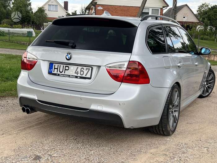 BMW 330, 3.0 l., wagon
