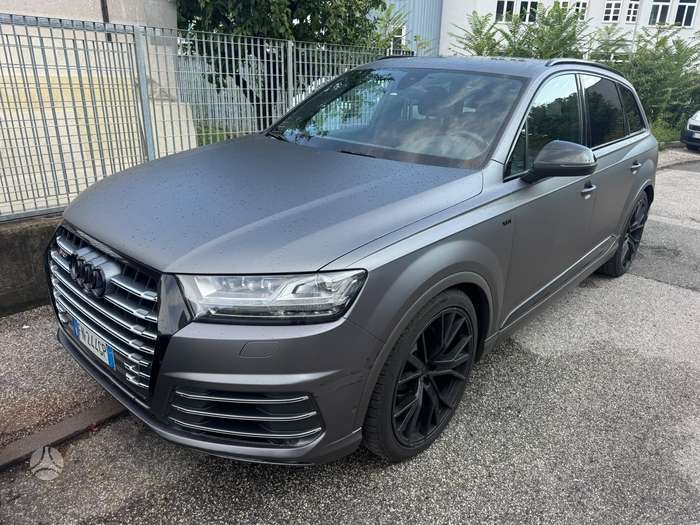 Audi SQ7, 4.0 l., off-road / crossover