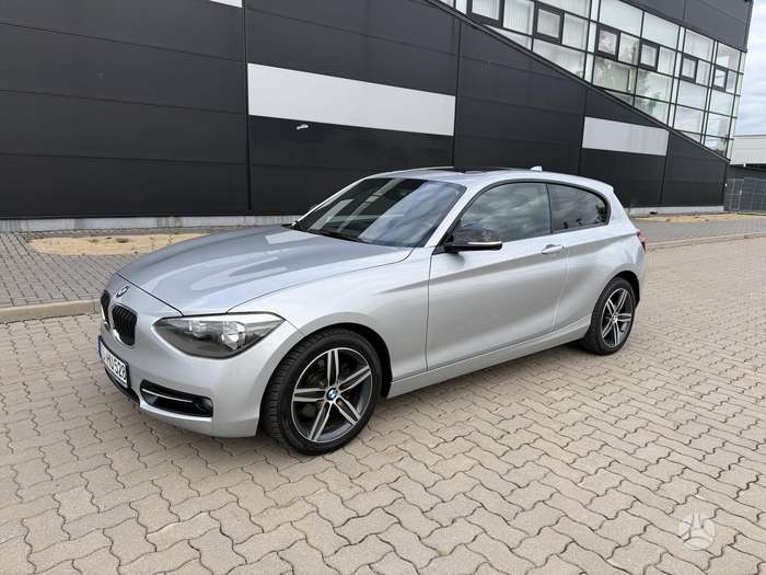 BMW 118, 1.6 l., hatchback