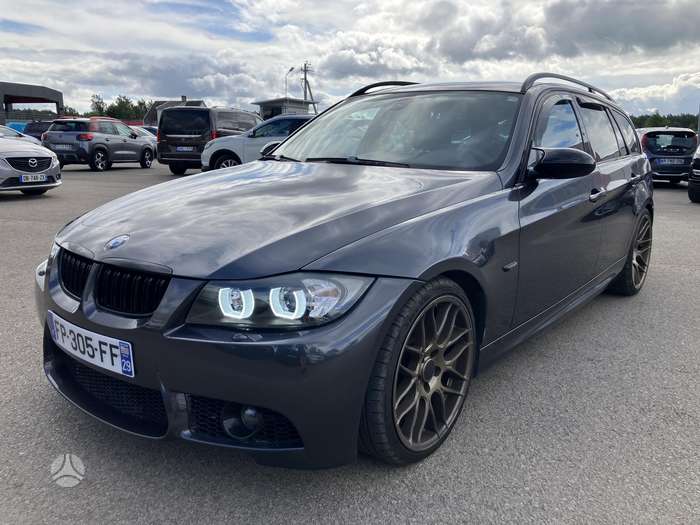 BMW 325, 3.0 l., wagon