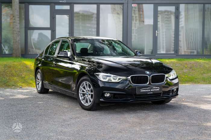 BMW 318, 1.5 l., Седан
