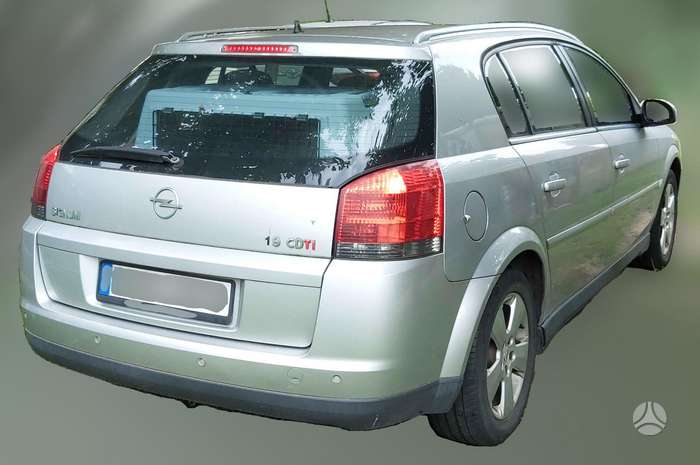 Opel Signum, 1.9 l., hatchback
