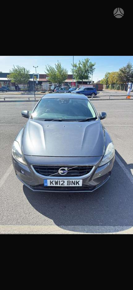 Volvo V40, 1.6 l., hatchback