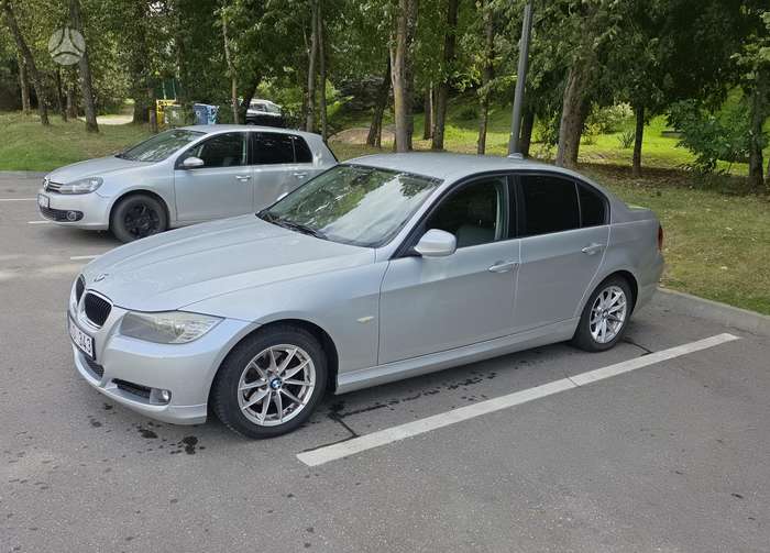 BMW 318, 2.0 l., Седан