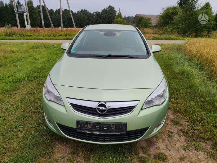 Opel Astra, 1.4 l., Хэтчбек