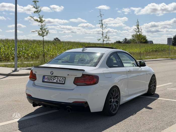 Photo 4 of 4