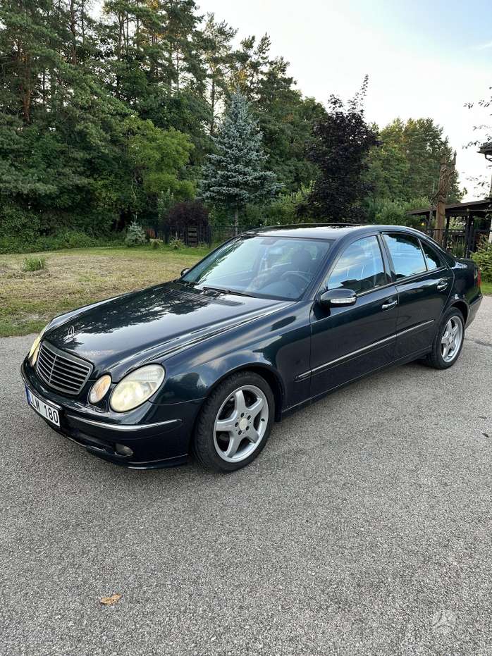 Mercedes-Benz E320, 3.2 l., Седан