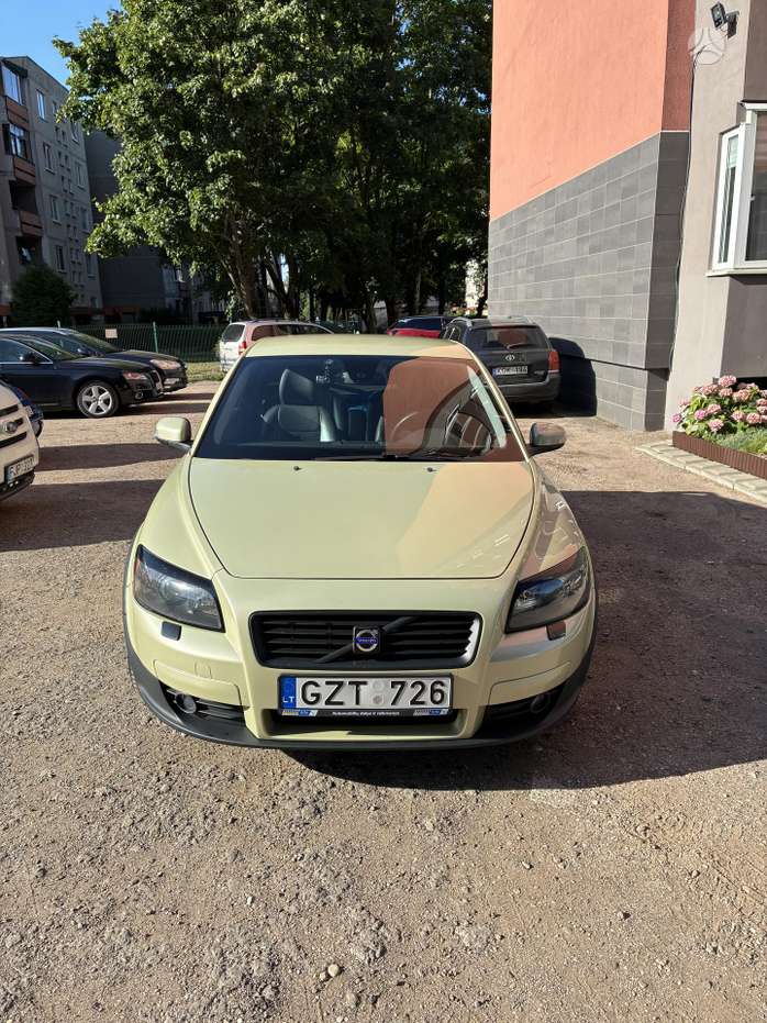 Volvo C30, 2.0 l., hatchback
