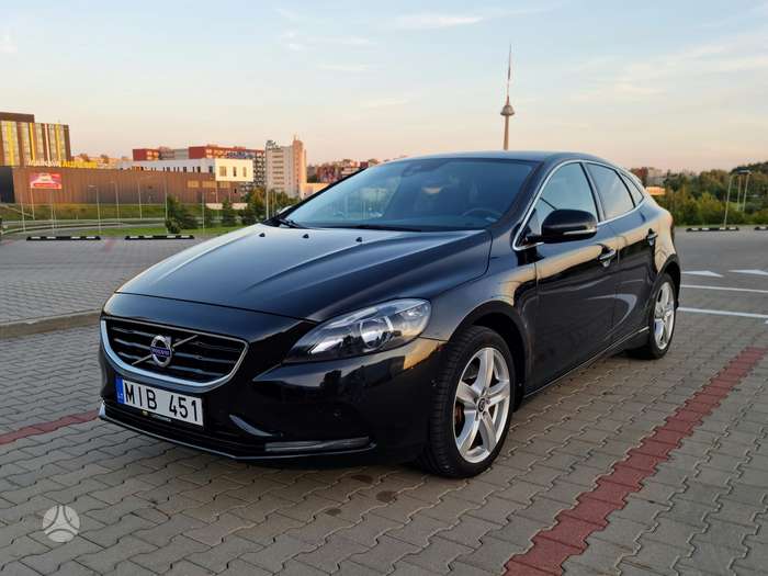 Volvo V40, 2.0 l., Хэтчбек