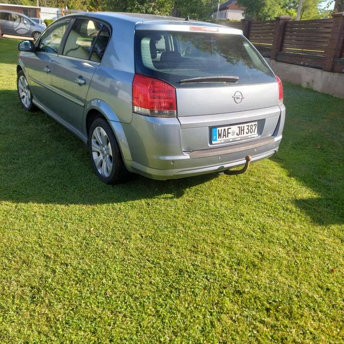 Opel Signum, 1.9 l., hatchback