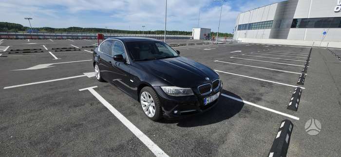 BMW 318, 2.0 l., Седан