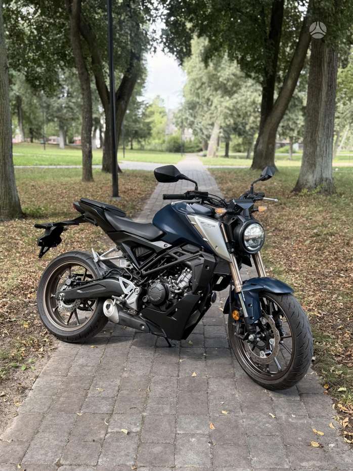 Honda CB 125cc, street / classic