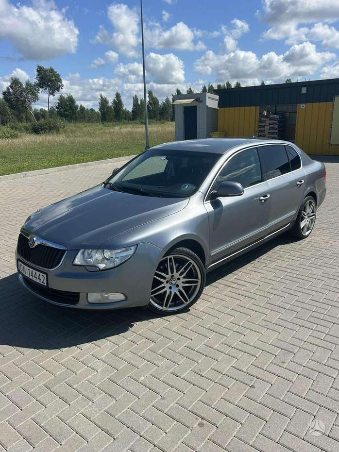 Skoda Superb, 2.0 l., hatchback