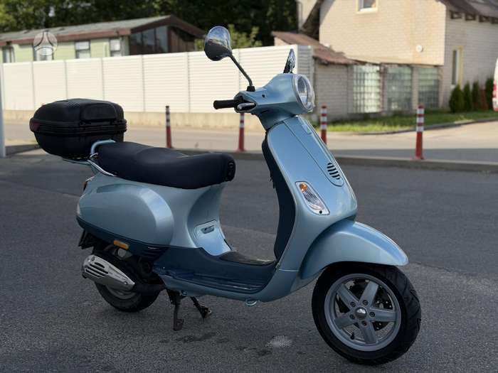 Piaggio Vespa 50cc, scooters / mopeds