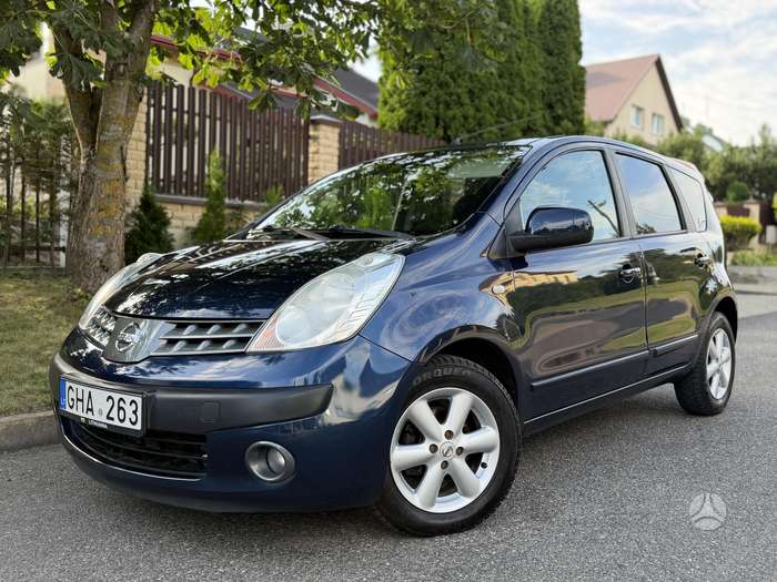 Nissan Note, 1.6 l., Хэтчбек