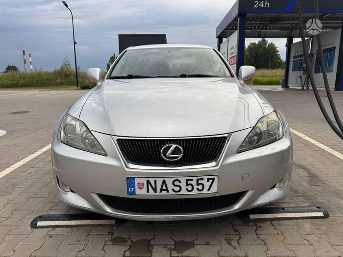 Lexus IS 220, 2.2 l., Седан