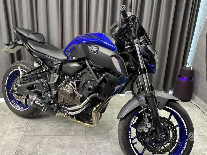 Yamaha MT 07 700cc, street / классические
