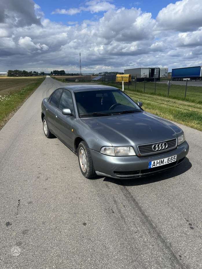 Audi A4, 1.9 l., Седан
