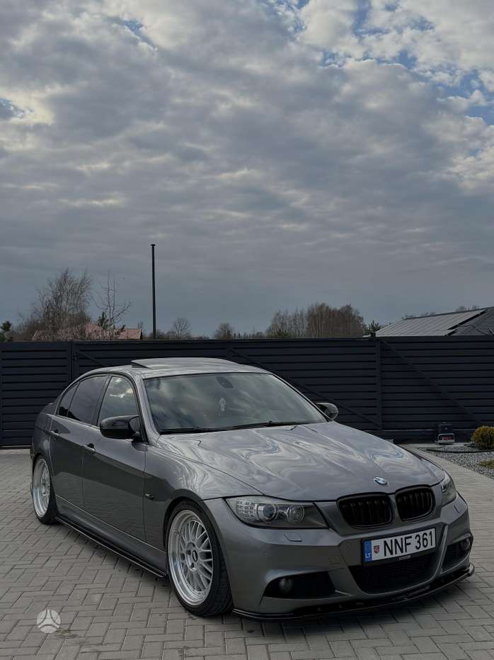 BMW 325, 2.5 l., Седан