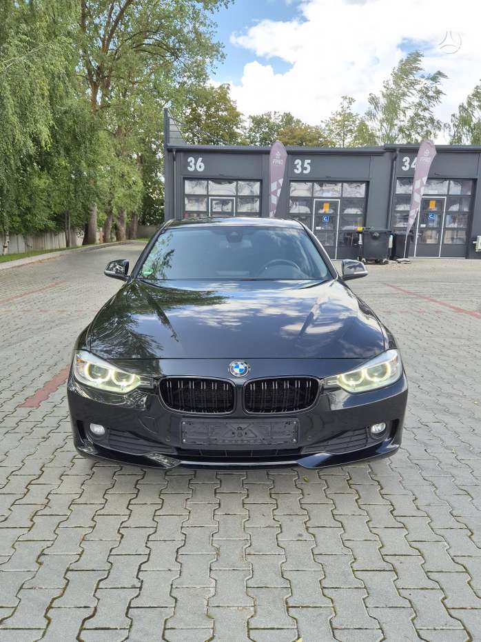 BMW 320, 2.0 l., Седан