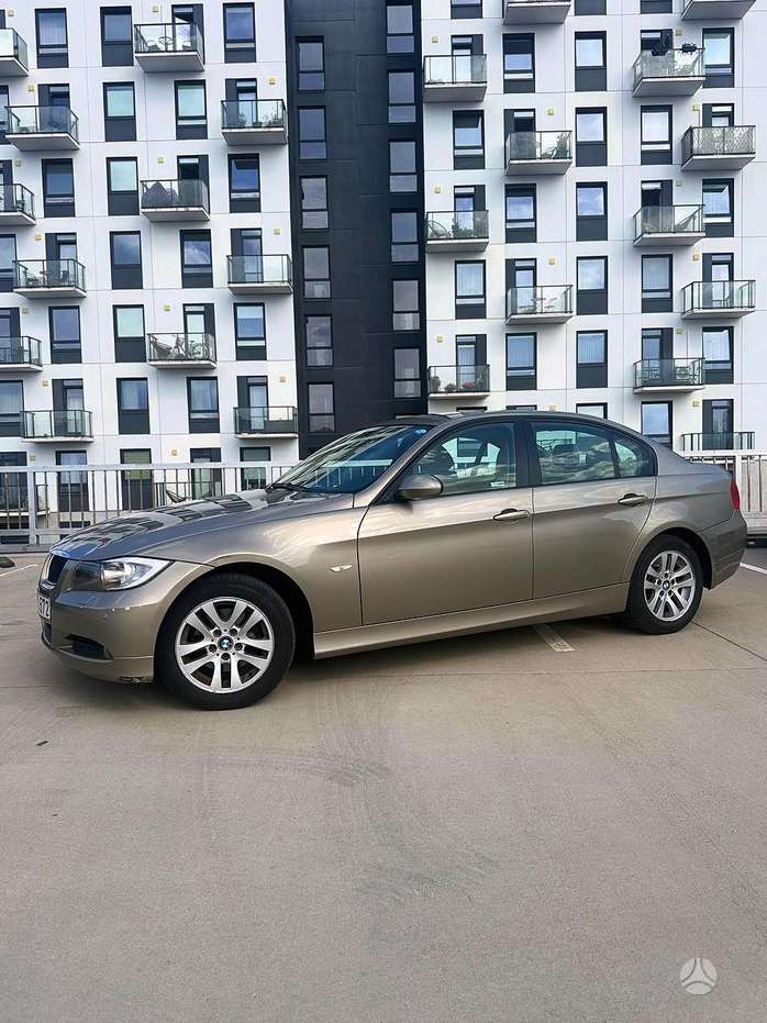 BMW 320, 2.0 l., Седан
