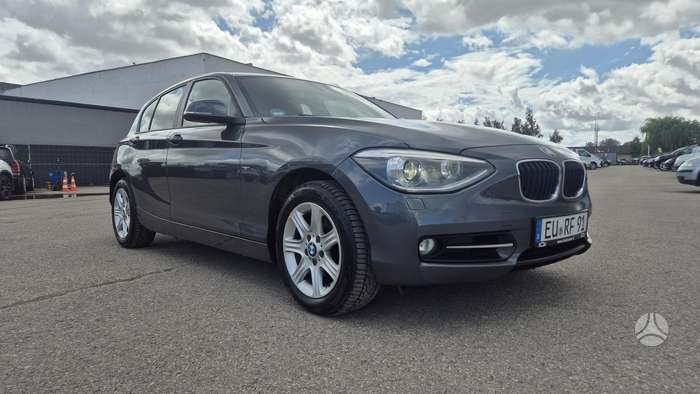BMW 118, 1.6 l., Хэтчбек