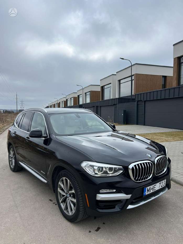 BMW X3, 2.0 l., off-road / crossover