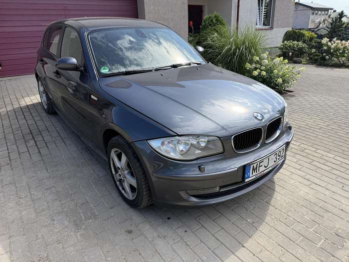 BMW 118, 2.0 l., hatchback