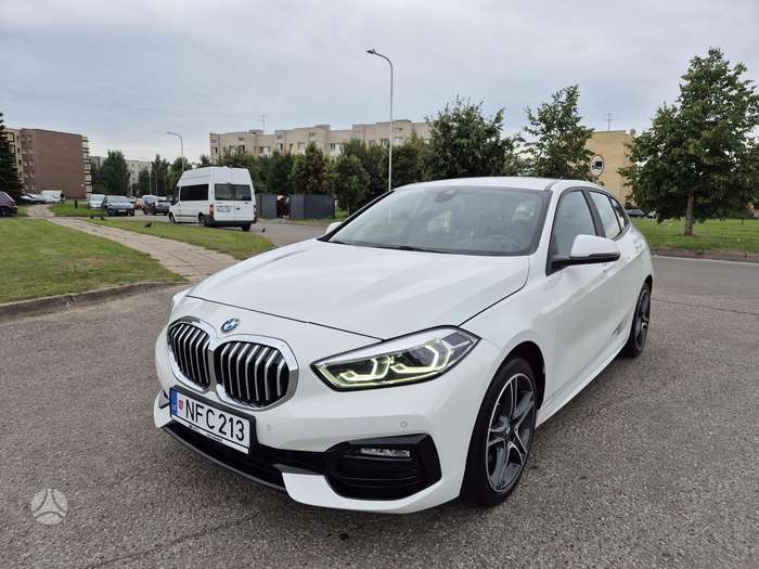 BMW 116, 1.5 l., hatchback