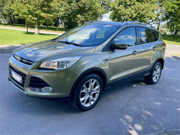 Ford Kuga, Внедорожник / Кроссовер