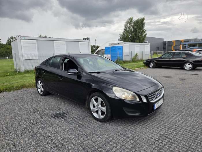 Volvo S60, 2.0 l., Седан