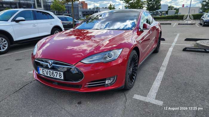 Tesla Model S, 85 kWh, hečbekas