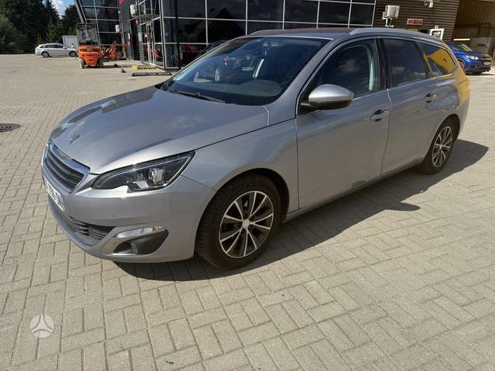 Peugeot 308, 1.2 l., Универсал