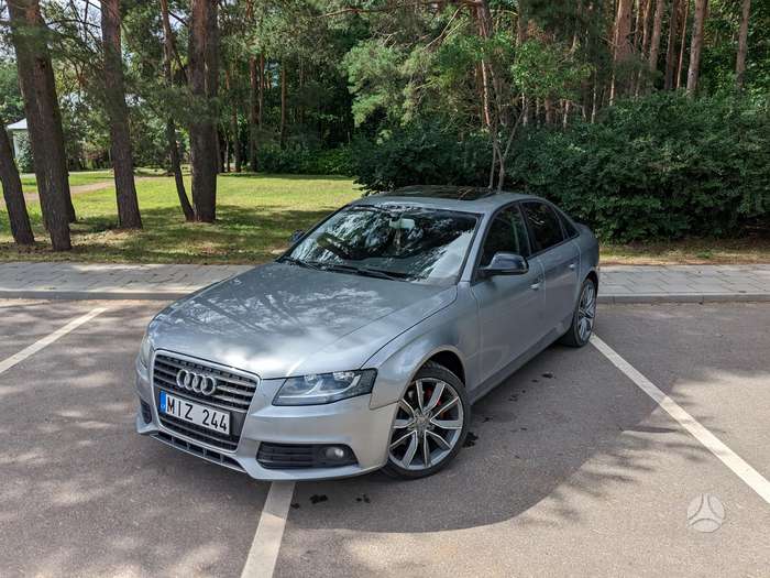 Audi A4, 1.8 l., Седан