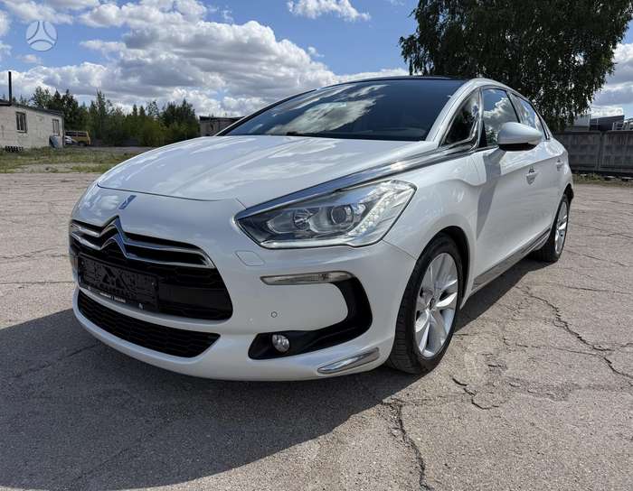 Citroen DS5, 2.0 l., hatchback