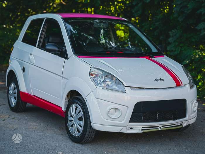 Ligier JS50, 0.4 l., hatchback