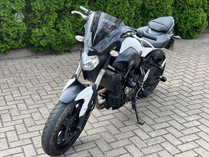 Yamaha MT 07 689cc, street / classic