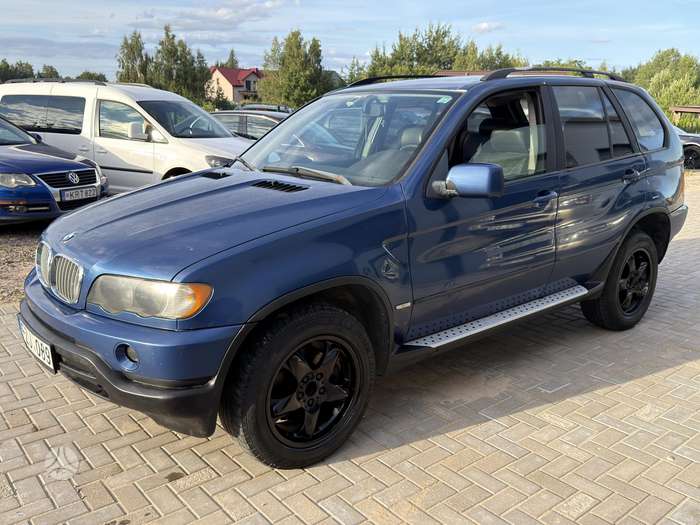 BMW X5, 2.9 l., off-road / crossover